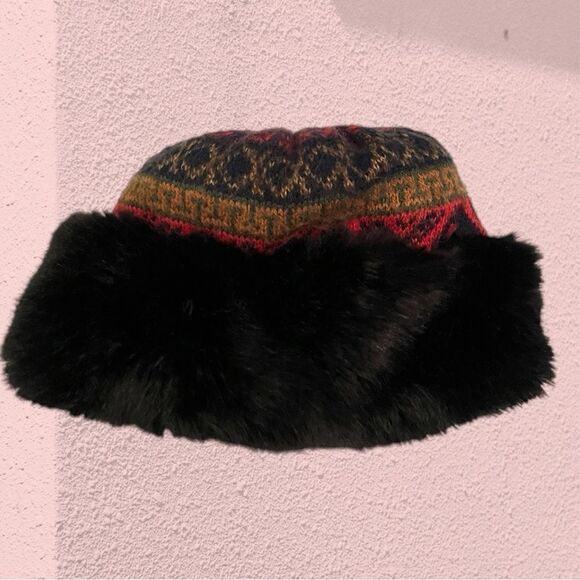 Vintage faux fur hat with fair isle knit top - Picture 4 of 7